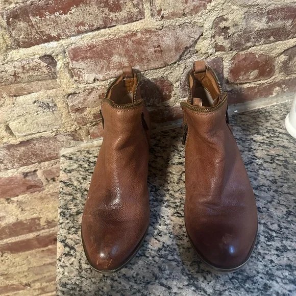 LUCKY BRAND BROWN LEATHER ANKLE HEEL BOOT 8.5 - Picture 6 of 6